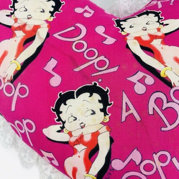 Vintage 1980s Betty Boop 15" Heart Pillow Pink Lace Handmade Doop Music Notes - Picture 12 of 14